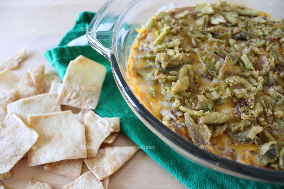 Game day cheeseburger dip with pita chips