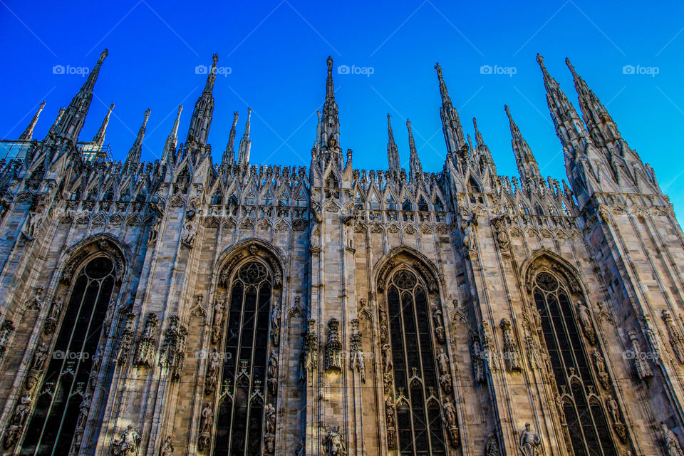 Duomo de Milan, Side view. The greatness of architecture.