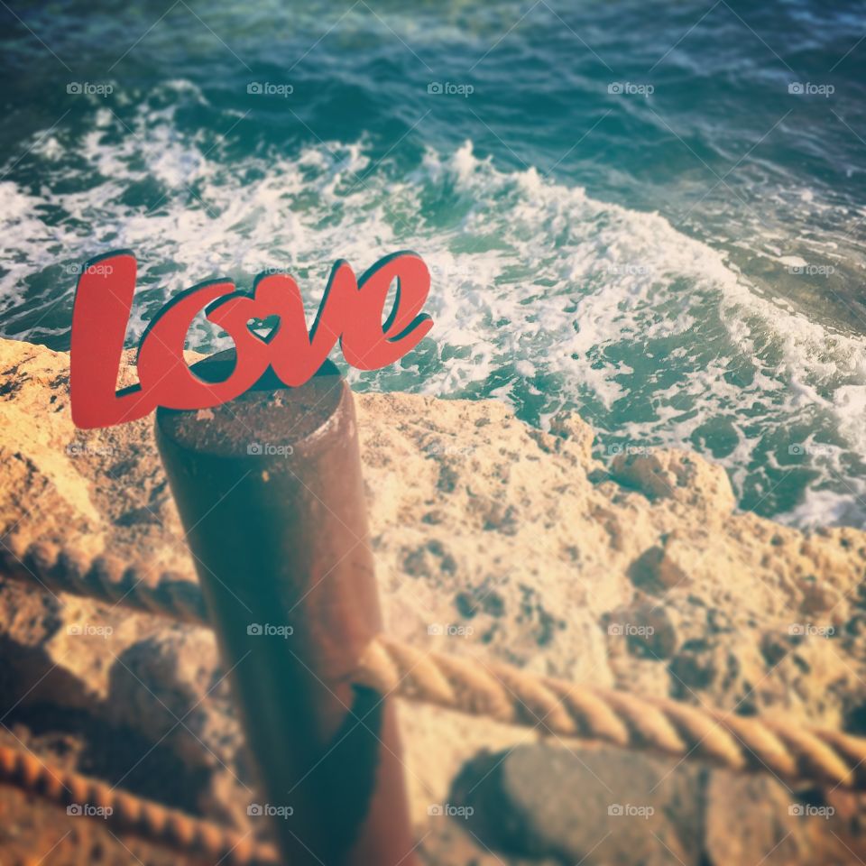 Love. Sea. Paradise 