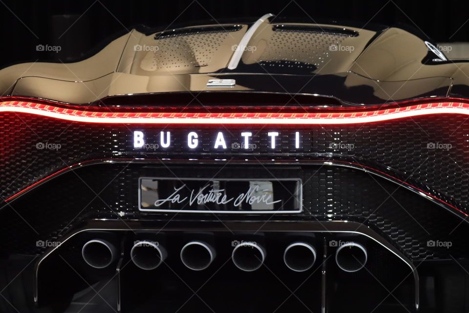 Rear image of Bugatti at the car show