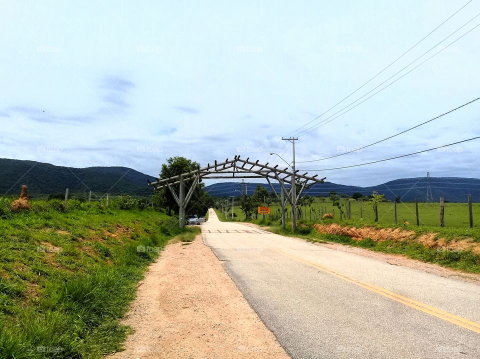 A entrada da Serra do Japi via Parque Eloy Chaves, em Jundiaí. Aqui, o Portal de acesso para essa maravilhosa Reserva Ecológica.