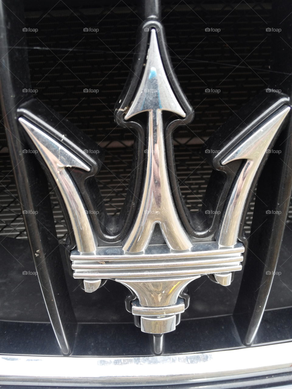Maserati emblem