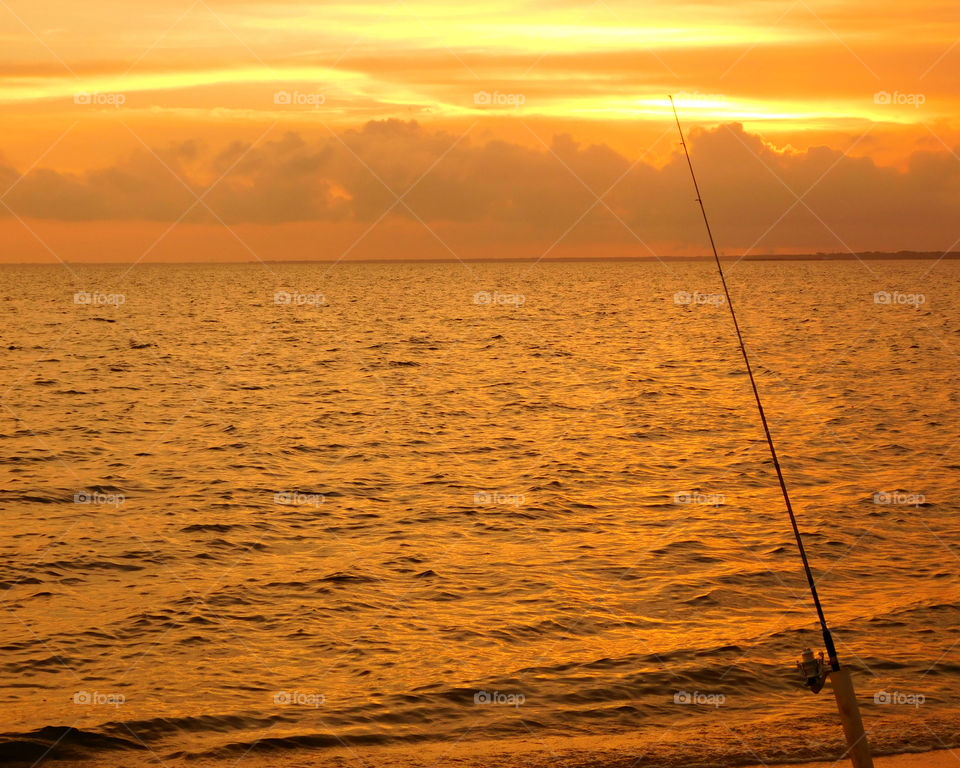 Incredible Sunset Reflections: Capturing beautiful sunset reflections is not easy. It takes planning, creativity and sometimes luck. Many times the shot is one-in-a-million. By using water, mirrors or any sort of reflective surface, you can change an image into a work of art! This is my interpretation of stunning and incredible sunset reflection photos! ENJOY!