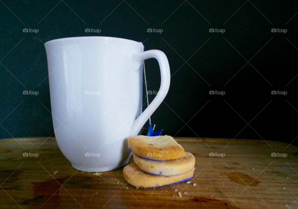 Tea and biscuits 