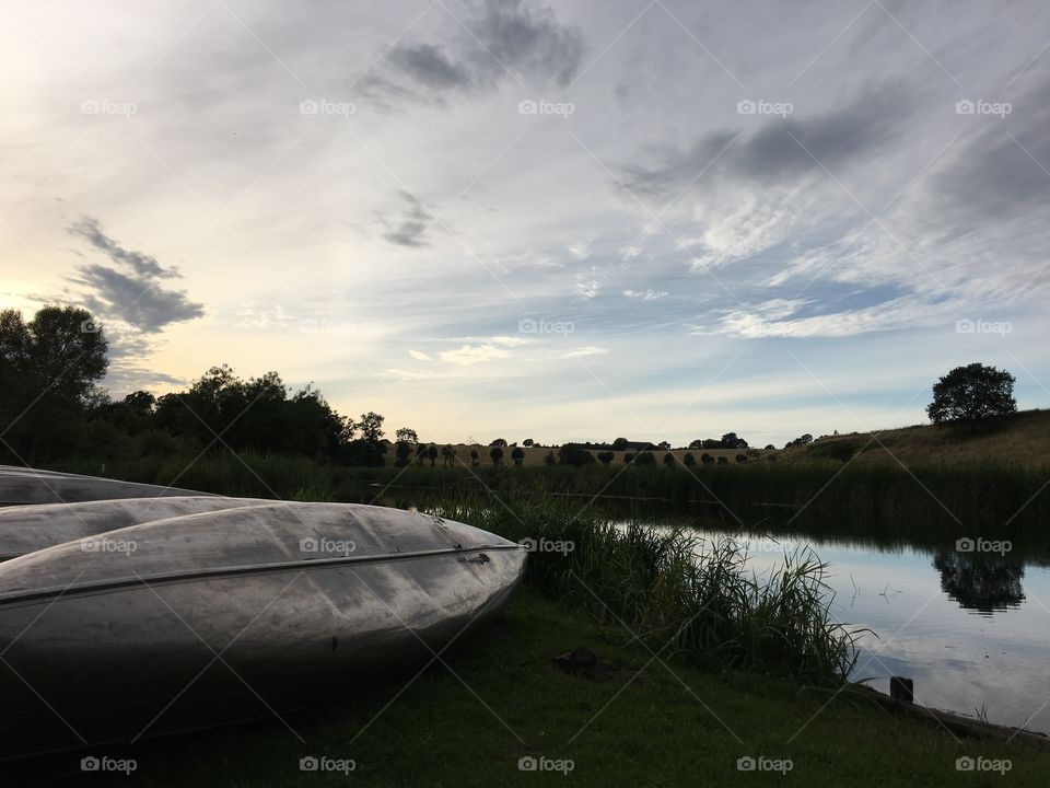 Canoes 