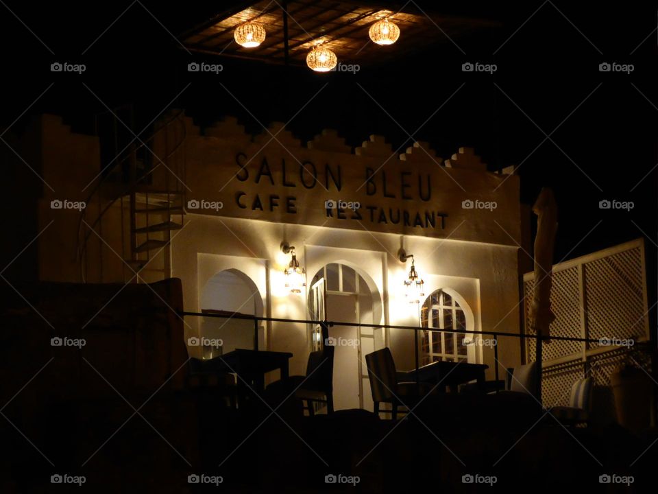 Salon bleu cafe restaurant