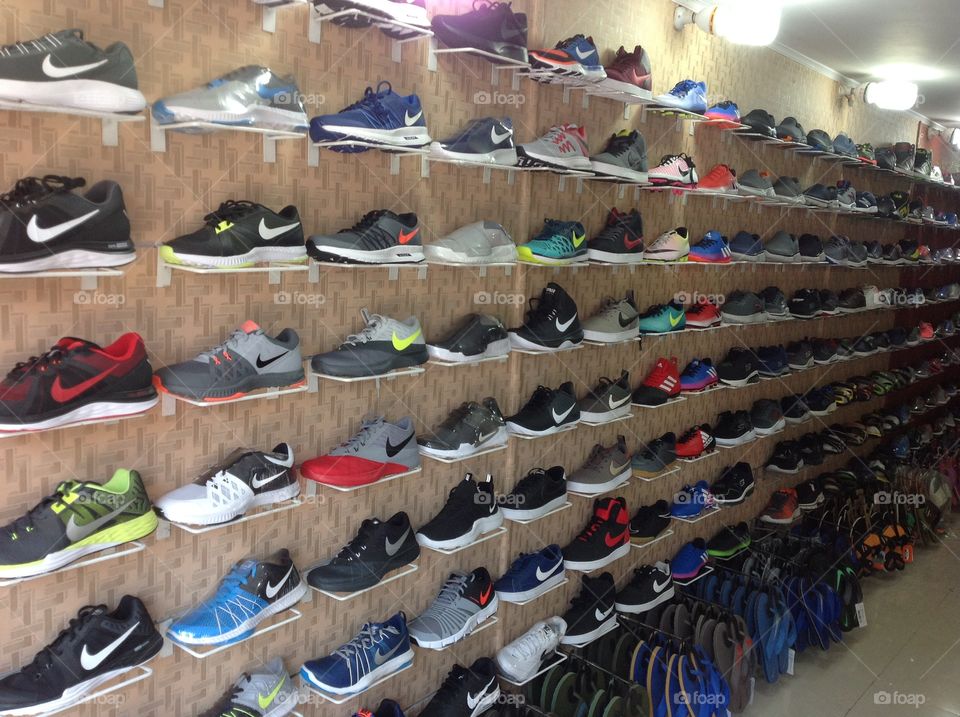 Walk a mile in my shoe...but pay first 🤑