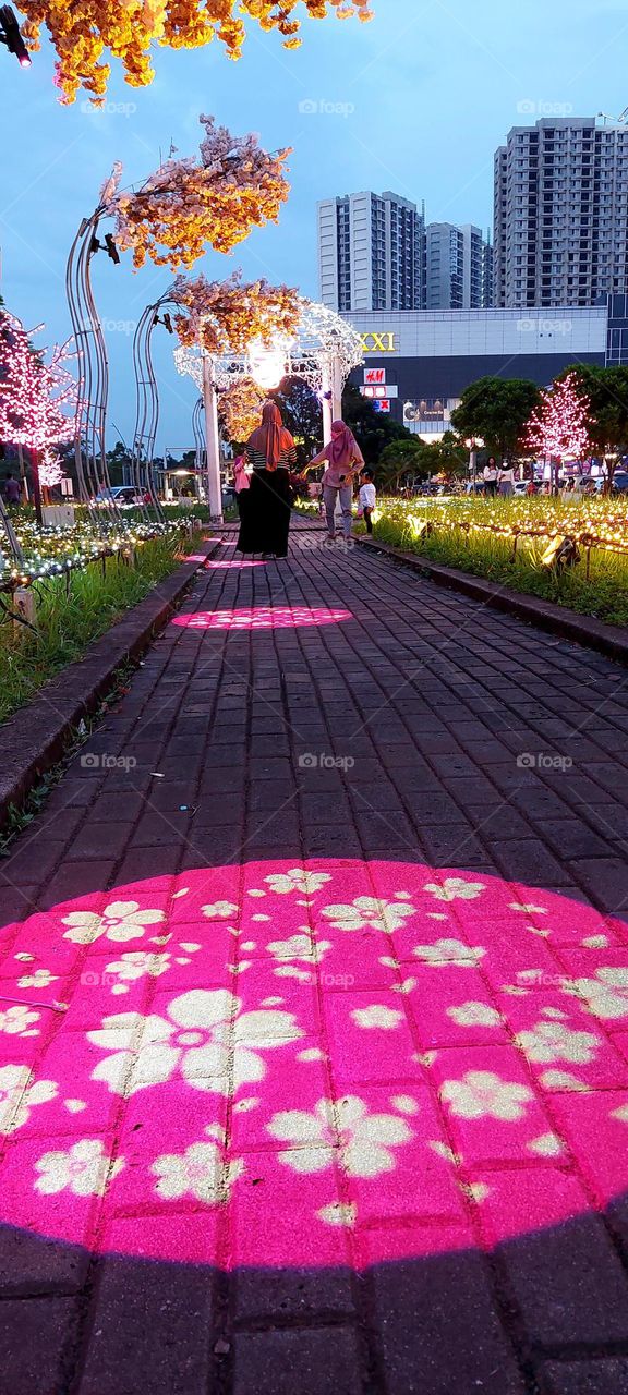 Sakura Illumination Park is a cherry blossom park designed by using thousands of beautiful lights that spread out in a park at AEON Mall BSD