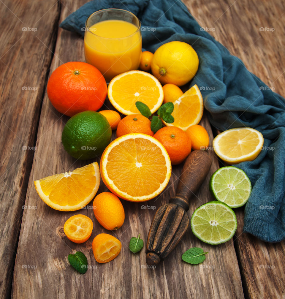 Juice and citrus fruits 