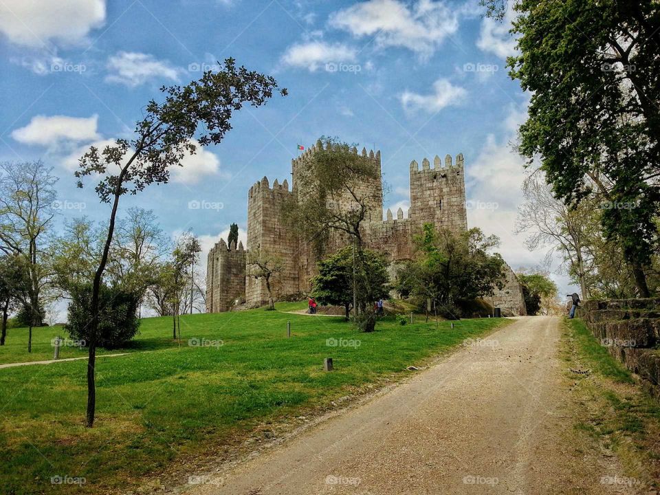 10th-century Castle of Guimarães, Portugal (Castelo de Guimarães)