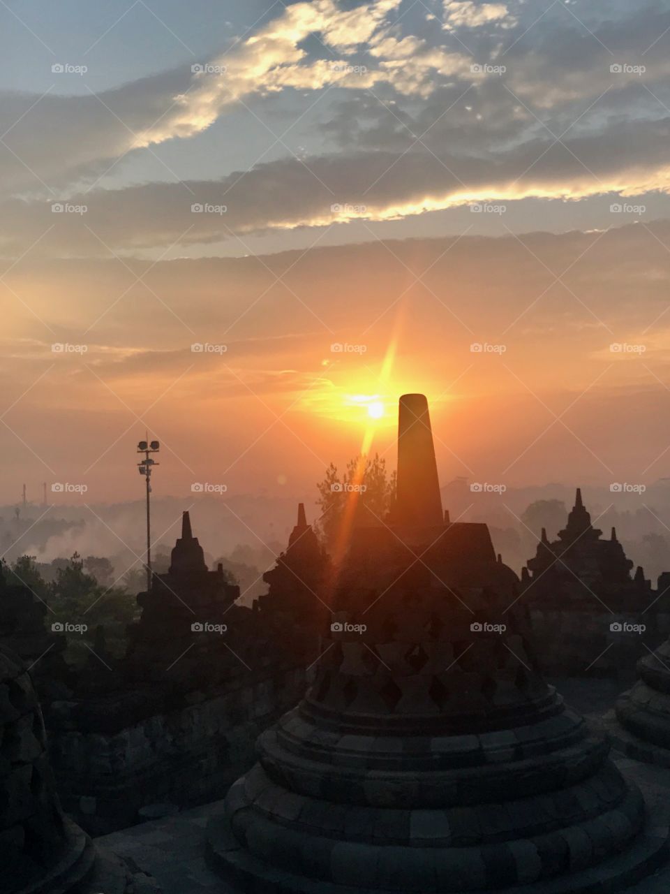 Sunrise , Yojakarta , Borobudur Temple 