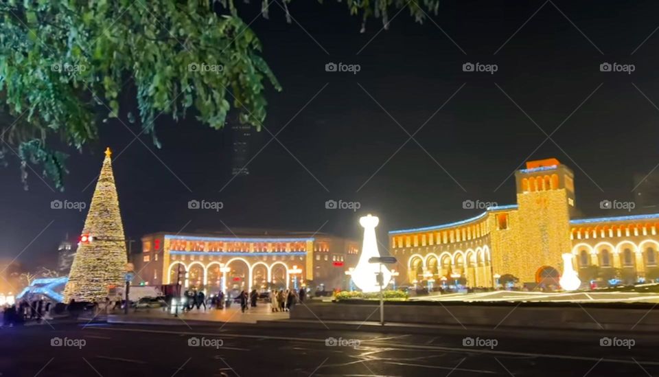 New Year's decorations in Yerevan Republic Square