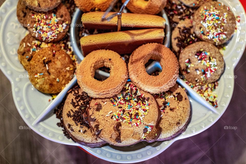 A mix of cookies at the blue plate