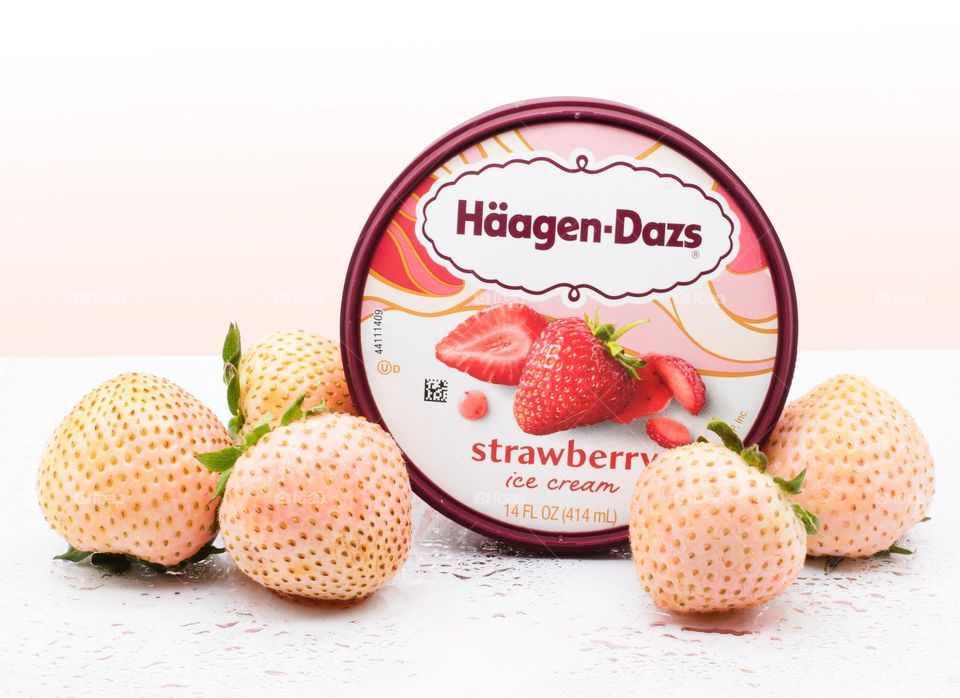 My favorite ice cream is the star this summer! Hooray for strawberry ice cream