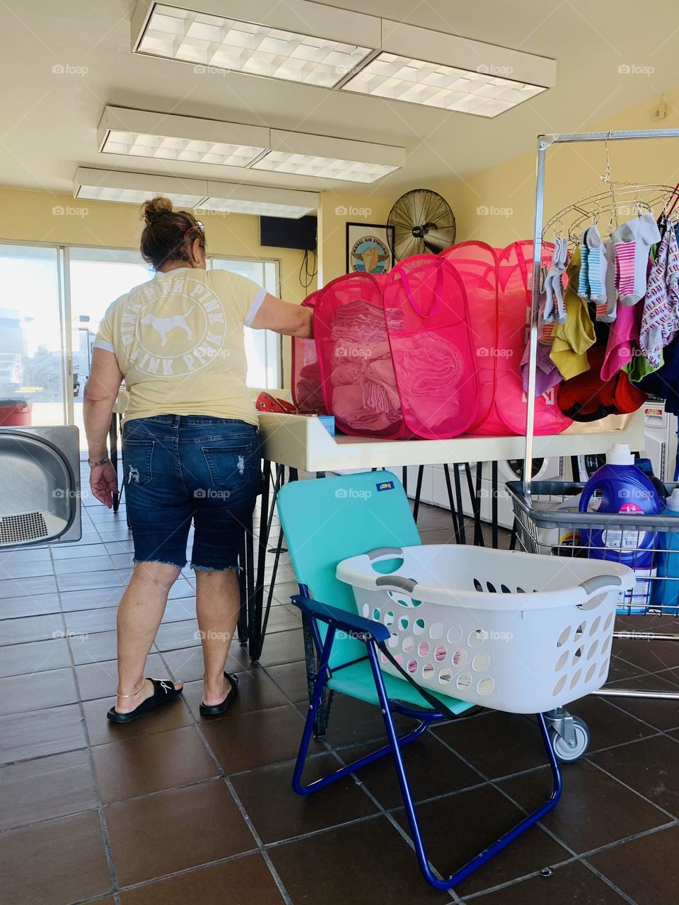 PINK LAUNDRY 