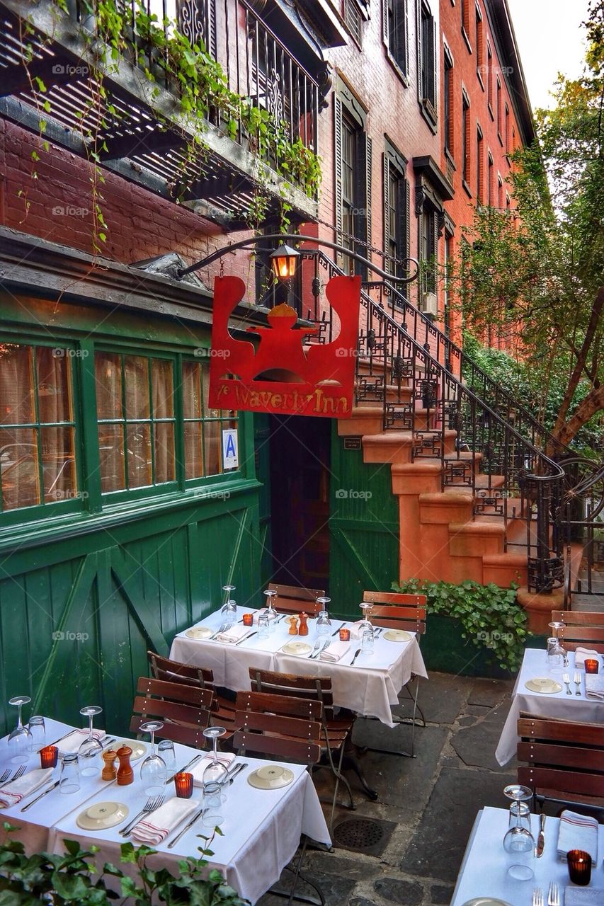 Charming little restaurant in New York