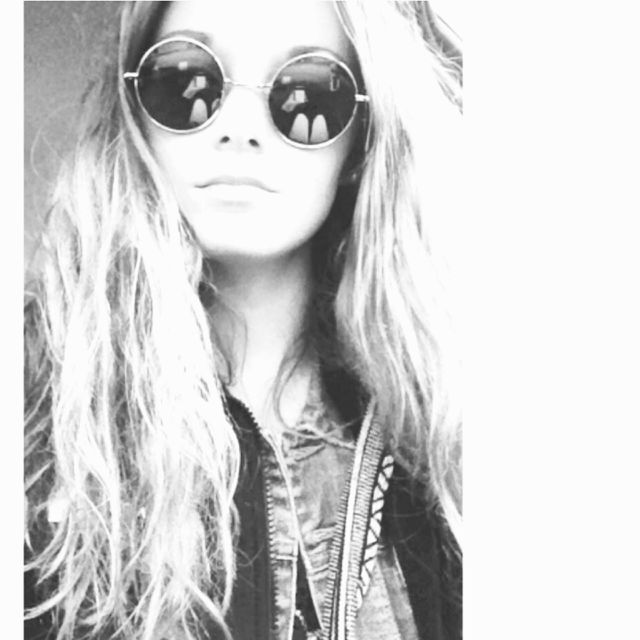 Hippie . Beautiful Hippie !