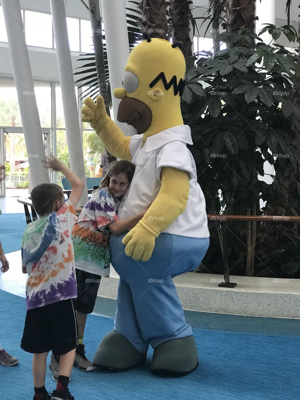 Florida, odnalrO ni detacol tneduts FCU nA  .asleS yb kcilC Follow me @Selsa.Notes, @Selsa.Clicks, and @Selsa.Notes #Selsa 
#HomerSimpson at #CBBR Cabana Bay Beach Resort.  #UniversalStudios 
Over 25 photos in the same album.  Look 👀 for the other photos. 