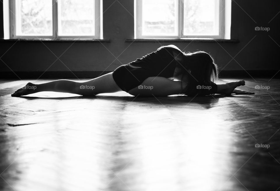 girl dancing in the studio