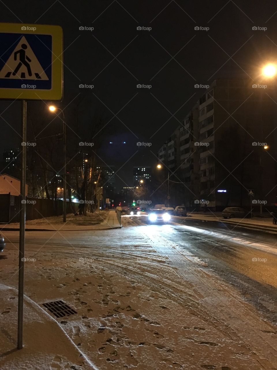Night city snow 