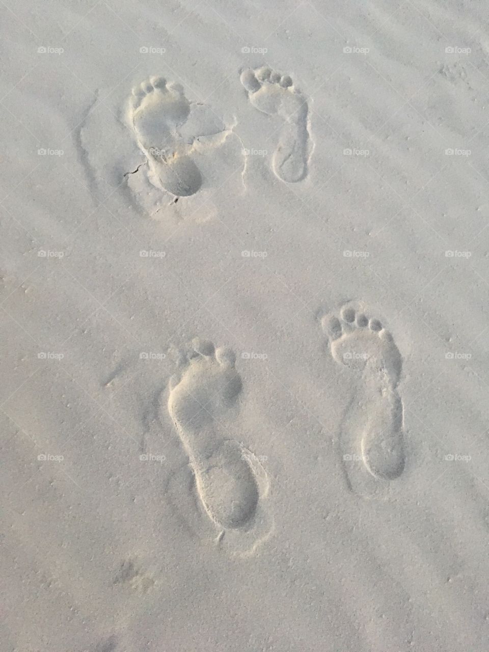 Footprints on the sand 