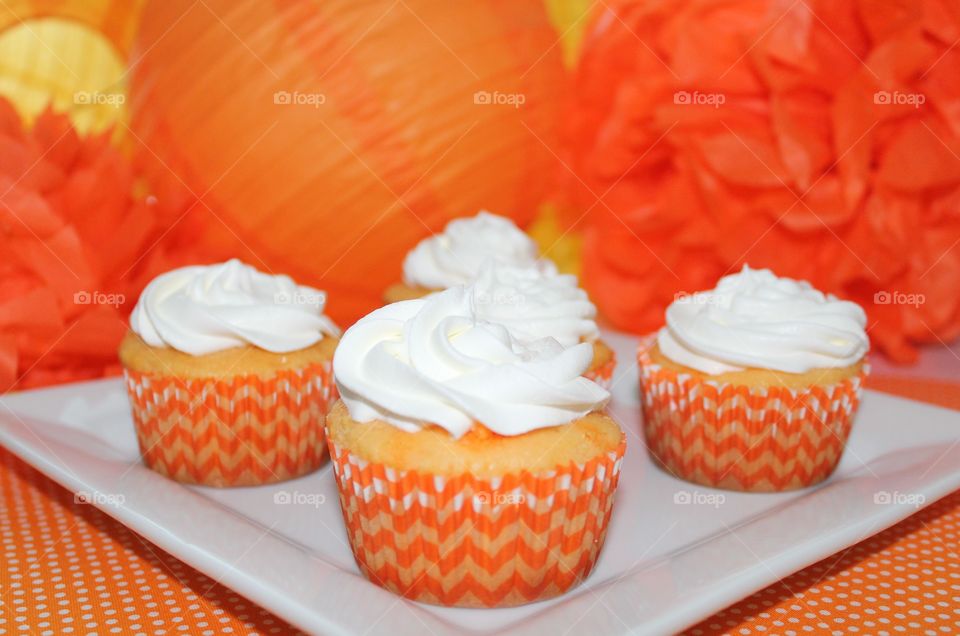 Orange Creamsicle Cupcakes 