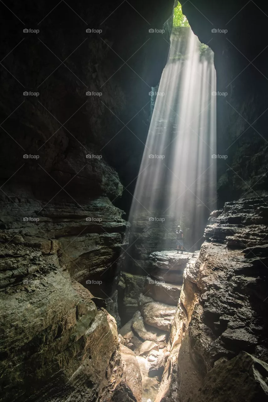 Nature love is the love and respect for nature that has surrounded and brought us a healthy life. Love for nature is expressed in a way of living in harmony, attachment, vibration before those majestic natural beauties, knowing how to preserve