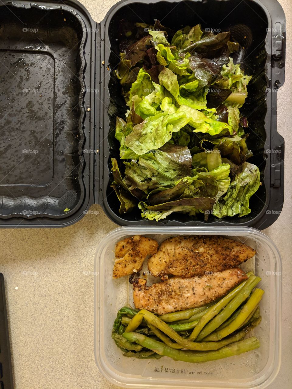 chicken tenders asparagus and salad