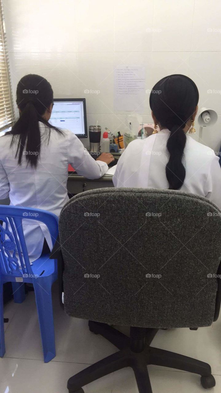 Dermatology Doctor Life In Cambodia
We walk so fast to develop our specialist
however we are litime of fune from everywhere
but today we standing the success road to cure our people in cambodia
we proud of ourself
to be the warm heart for serve my country