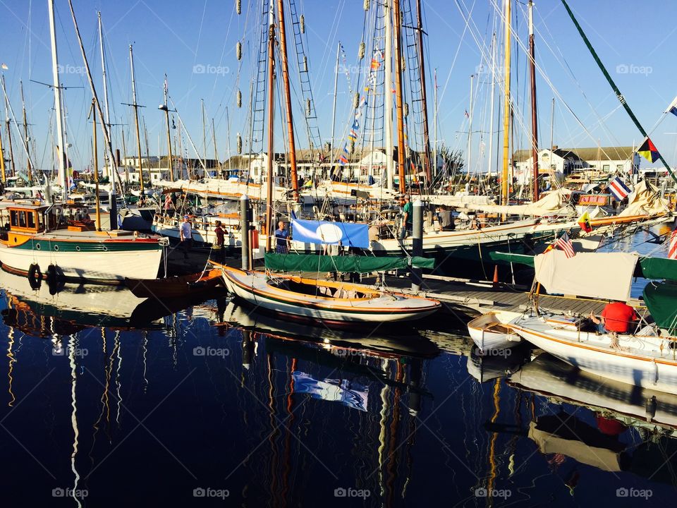 Port Townsend Marina Washington State Olympic Peninsula - the Largest Wooden Boat Festival on the West Coast many Sail Boats And Cabin Cruisers
