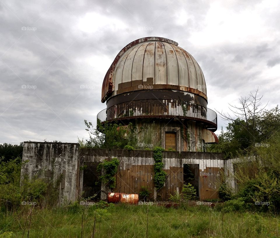 Abandoned Prairie Observatory, Oakland, IL