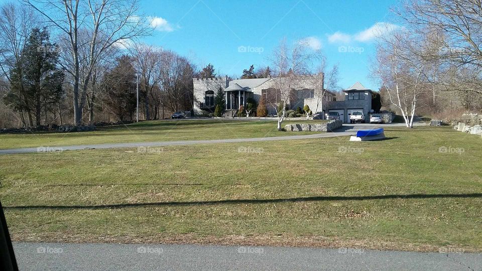 It's A HOUSE! LOOOOOK!!!