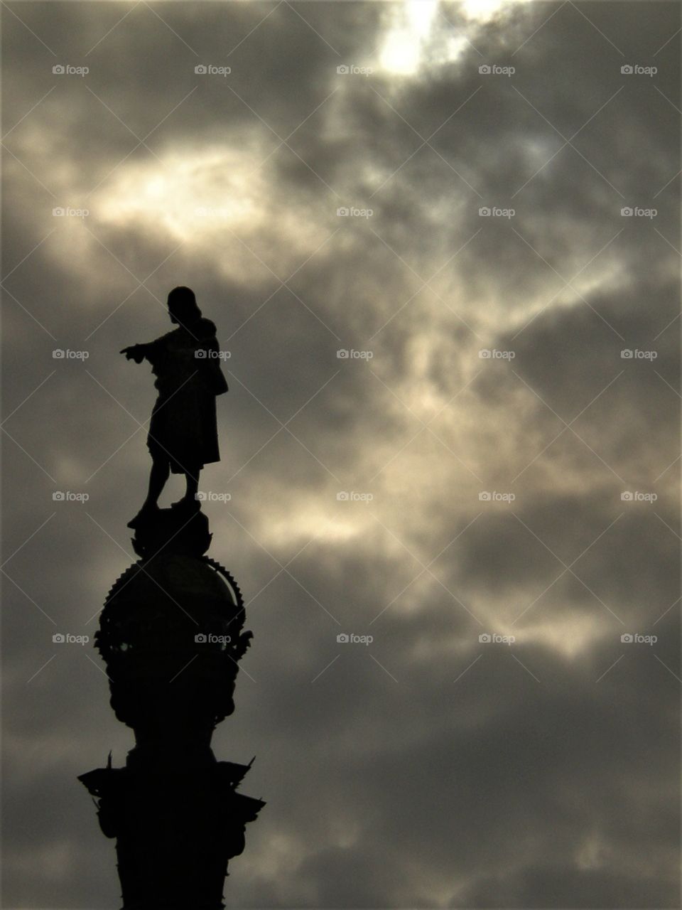 Columbus in the clouds Barcelona 