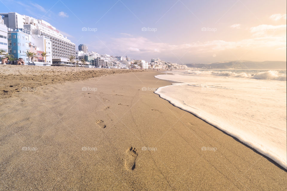 Footprint on the beach 