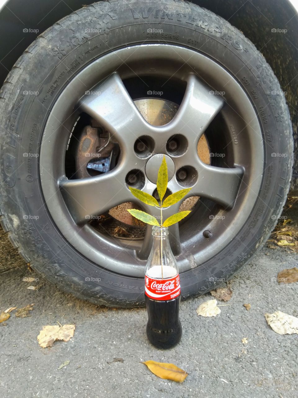A way to serve Coca Cola