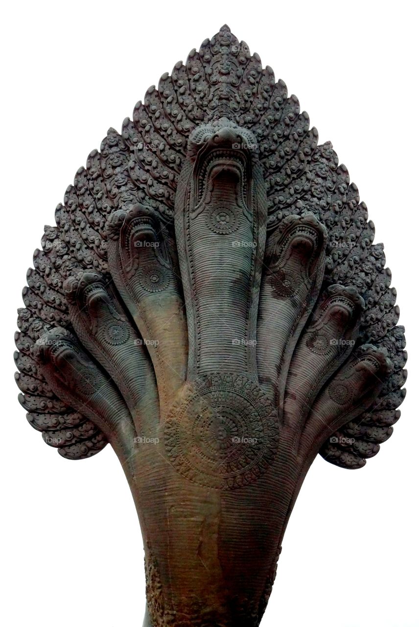 Семиголлвый наш. Скульптура. Камбоджа.
