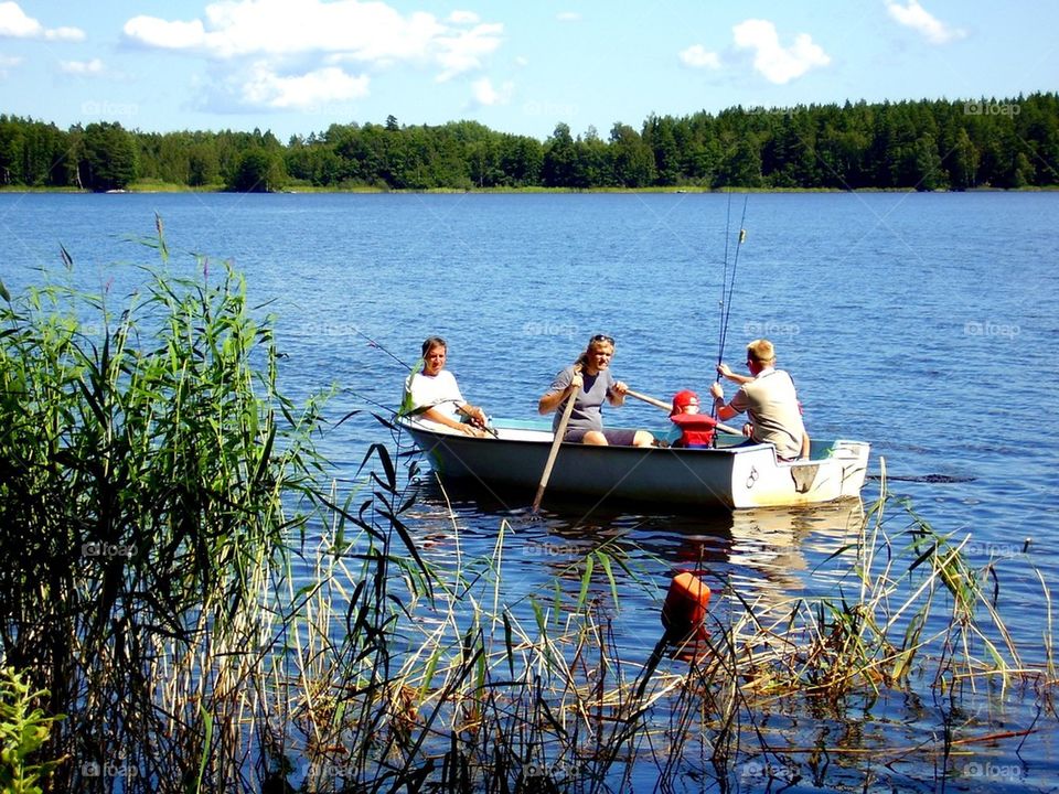 Summer activity at the lake