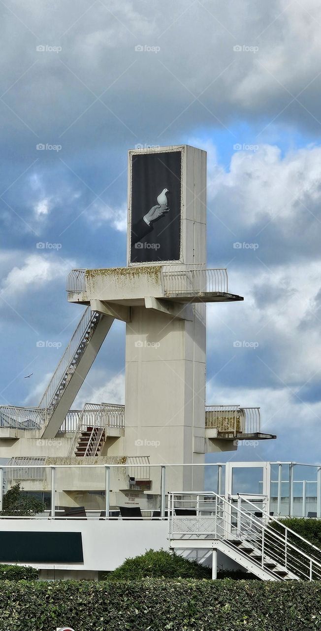 plongeoir de la piscine deauville
