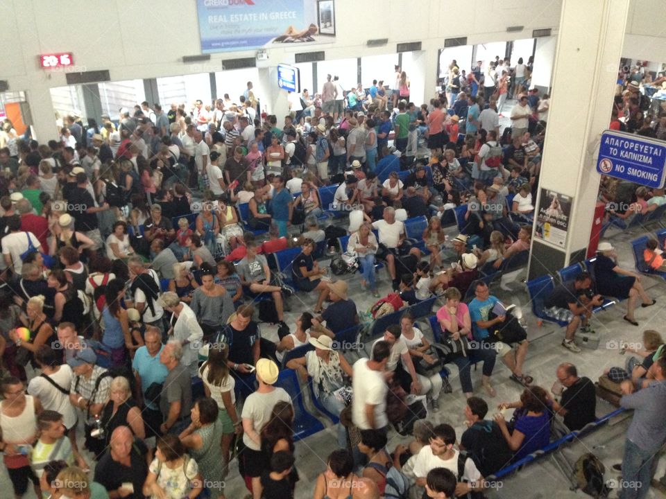 Heraklion Airport at night . This is the "well" organized Airport of heraklion. Horror to sit and wait here😩