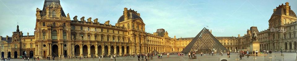 Louvre Museum of the world 