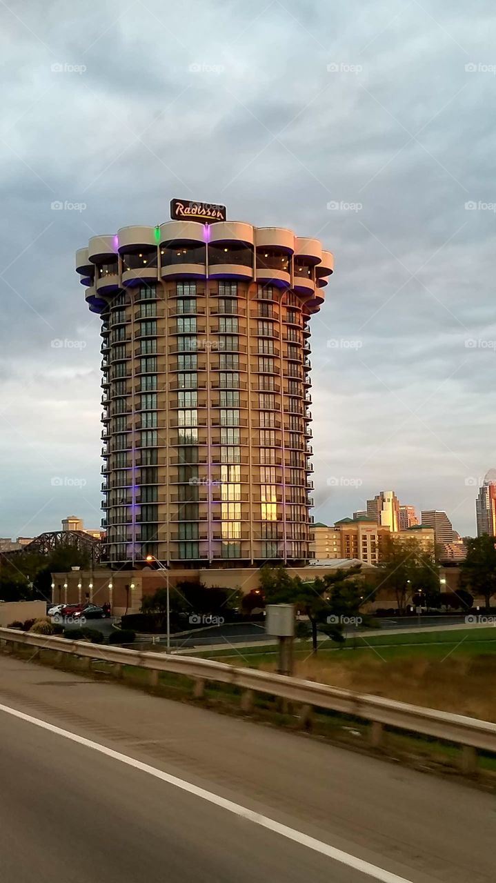 hotel across the river from Cincinnati