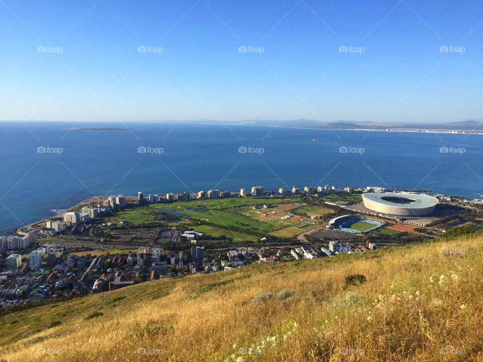 Beautiful Cape Town with clear blue skies and seas. Image from South Africa