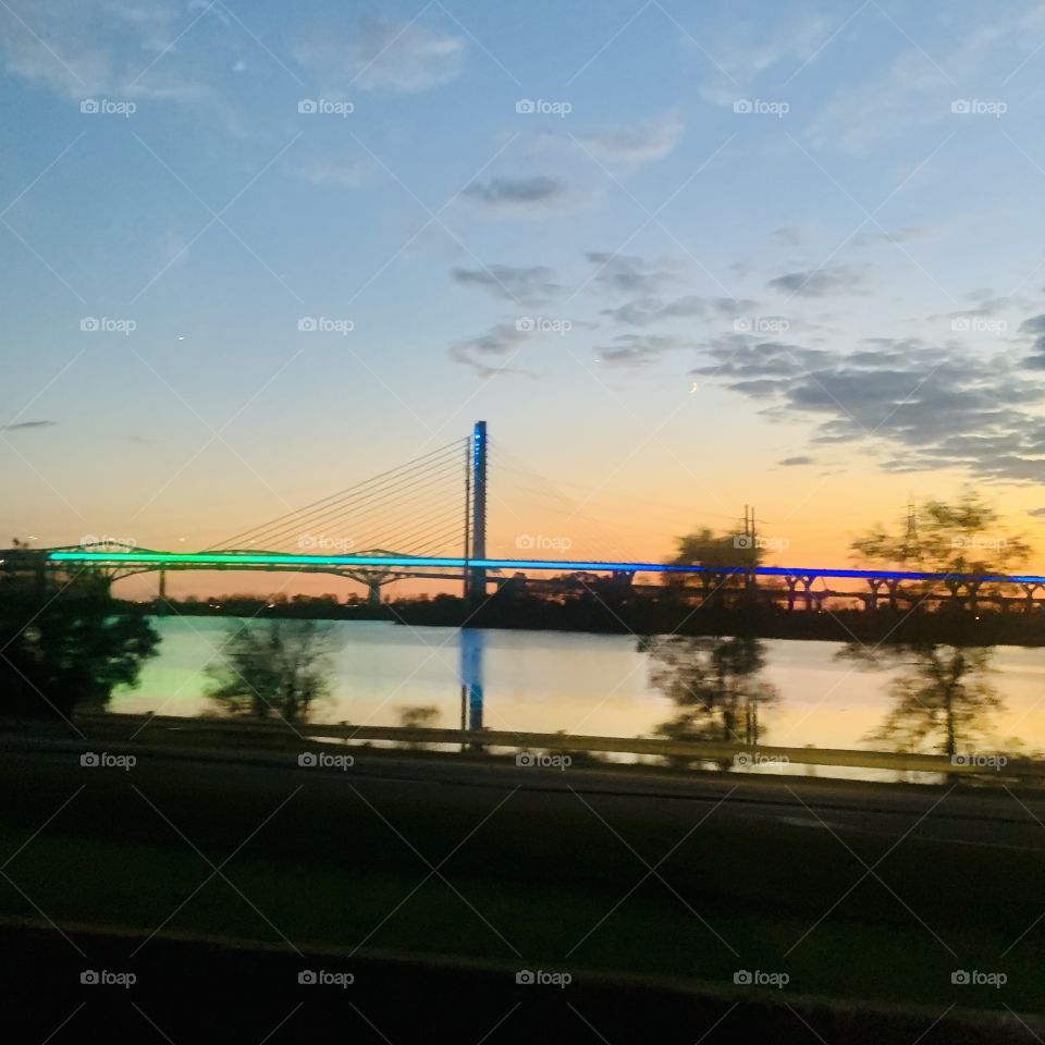 Sunset on the Samuel-de-Champlain bridge on the St.Lawrence river, Montreal, Quebec, Canada 🍁
