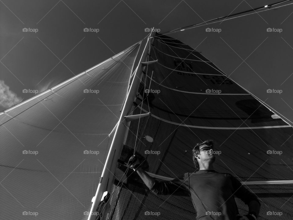 Man holding the rigging