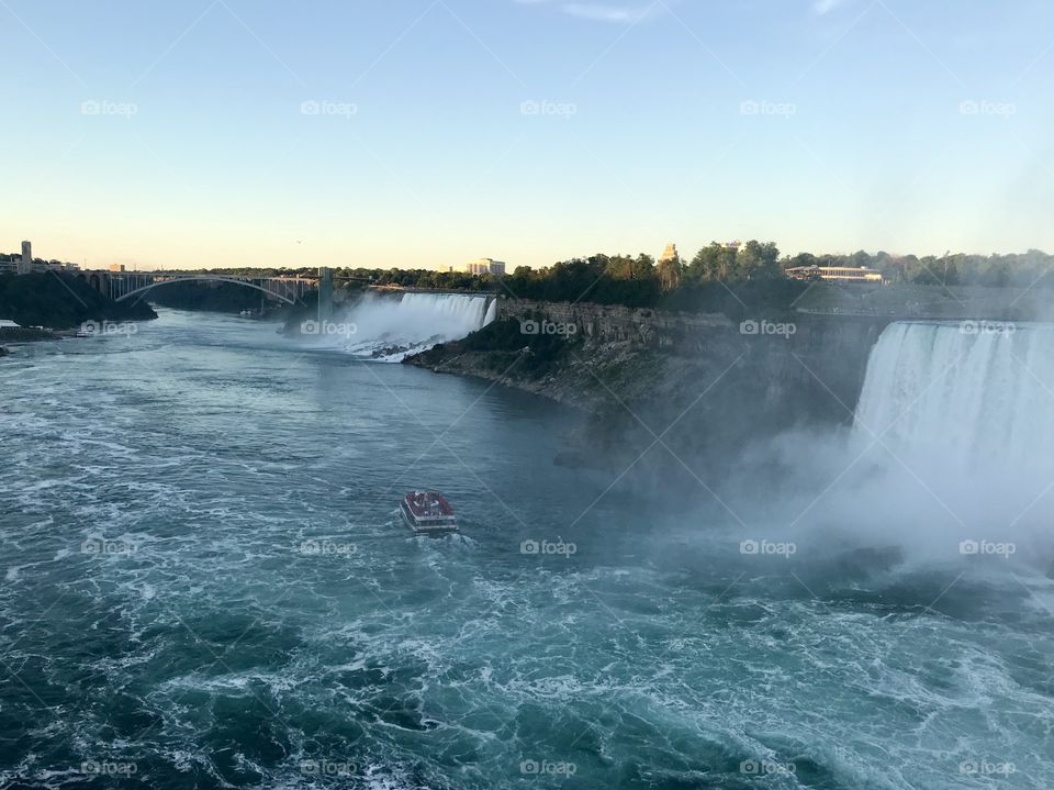 The falls with a boat