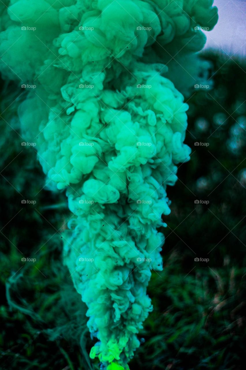 green smoke bomb