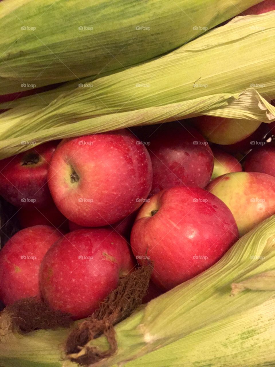 Apples and corns close up