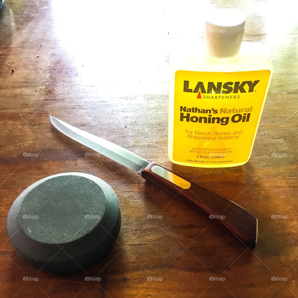 Restoration of a ¢69 Goodwill knife, made of stainless, and hardwood.