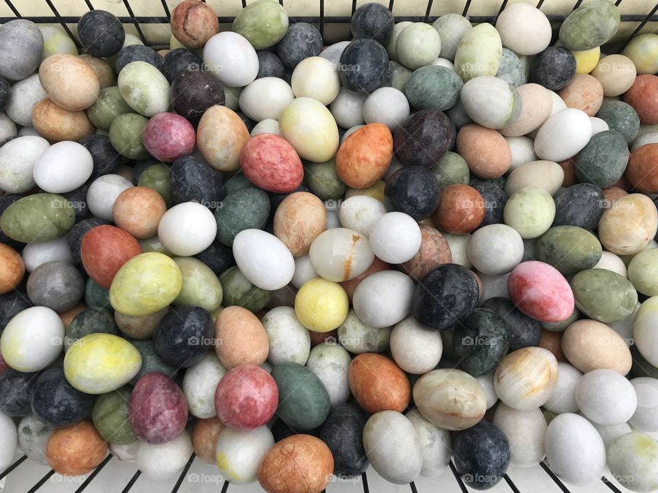 Stone eggs 
