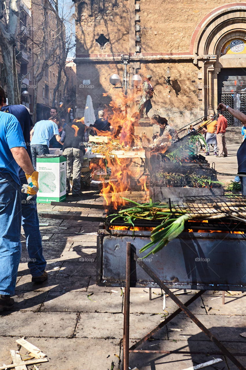 Street "calçotada"